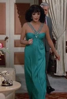 Joan collins, dynasty ile birlikte rol aldığı stephanie beacham ve emma samms ile. Joan Collins Collection - 1981 - 'Dynasty'