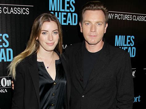 Wen datet ewan mcgregor in 2021? Wow: Diese schöne 20-Jährige ist Ewan McGregors Tochter ...