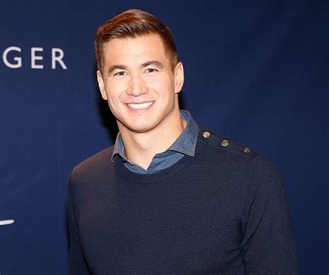 Vă așteptam și în această seară să continuăm distracția! Nathan Adrian Bio, Family, Career, Wife, Net Worth ...