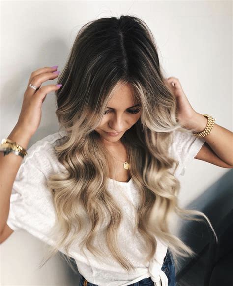 Lượt xem 435 n2029 năm trước. Pin von Demi auf Dagi (mit Bildern) | Dagi bee, Haare balayage