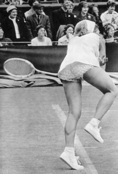 She is an actress, known for nucleo centrale investigativo (1974), partita. Tennis, gli 80 anni della Divina Lea Pericoli