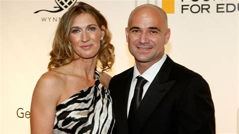 Diese lageveränderungen sind wichtig, weil der körper sonst auch im schlaf zu einseitig belastet würde. Rückenschmerzen: Agassi lässt Steffi Graf im Bett allein ...