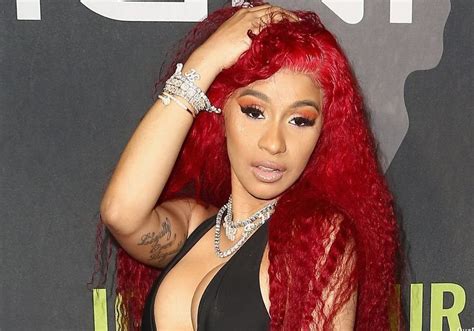 8 818 415 · обсуждают: Cardi B Früher - Cellulite-Alarm! Diese Stars haben eine ...