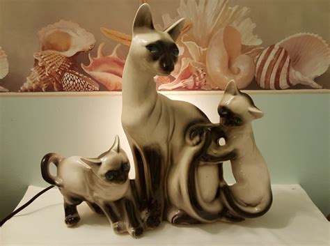 $99.99 vintage claes siamese cats tv lamp 1954 read description. HTF Vintage LANE & CO 1963 Siamese Cat with 2 Kittens TV ...