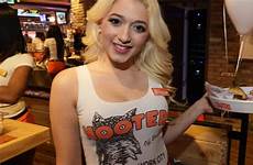 hooter waitresses hooters cnbc