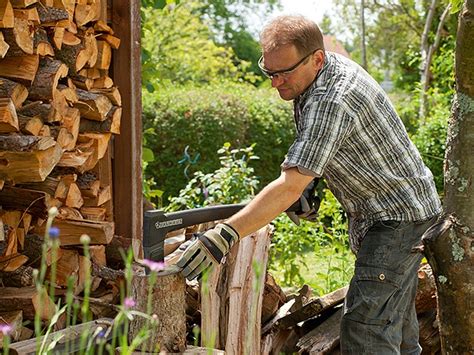 Wann und wofür sie aber eine axt. Baum fällen und Holz spalten - Ratgeber | BAUHAUS