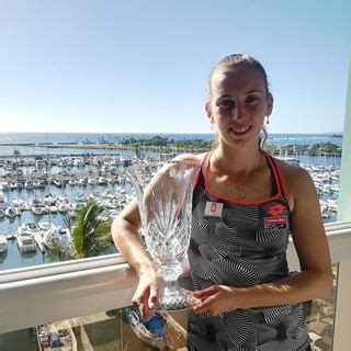 A top fifteen player in both singles and doubles. Elise Mertens (@mertenselise) • Instagram-foto's en -video ...