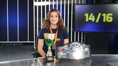 Buse naz çakıroğlu (born 26 may 1996) is a turkish boxer. Avrupa Şampiyonu boksörümüz Buse Naz Çakıroğlu: Asıl ...