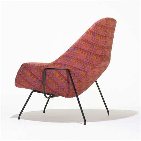 Eero saarinen style womb chair & ottoman, designed in 1946. Eero Saarinen prototype Womb chair