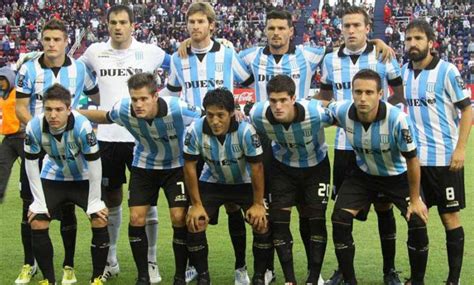 Y los 70 encontraron a racing sin títulos. Plantel Racing Club 2013 | Formación Racing 2013 | Hincha de