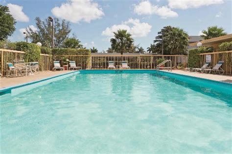 Sunsport gardens family naturist resort. Sunsport Gardens Family Naturist Resort: 2017 Reviews ...