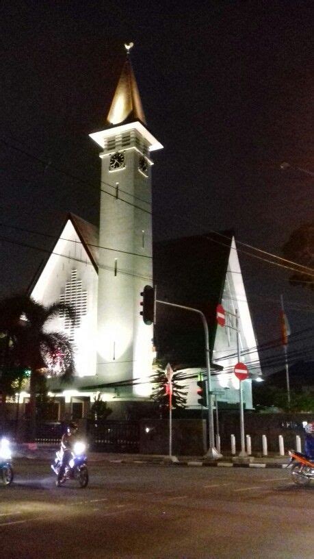 June 2, 2012 indonesia, kenangan gereja tua, lirik dan chord, panbers leave a comment. Syahdu Gereja Tua Penuaan