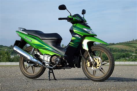 You might think that all 125cc scooters and motorcycles perform much the same, they've all got about. 2010 Kawasaki ZX 130 KAZE Wallpaper - Mbike.com