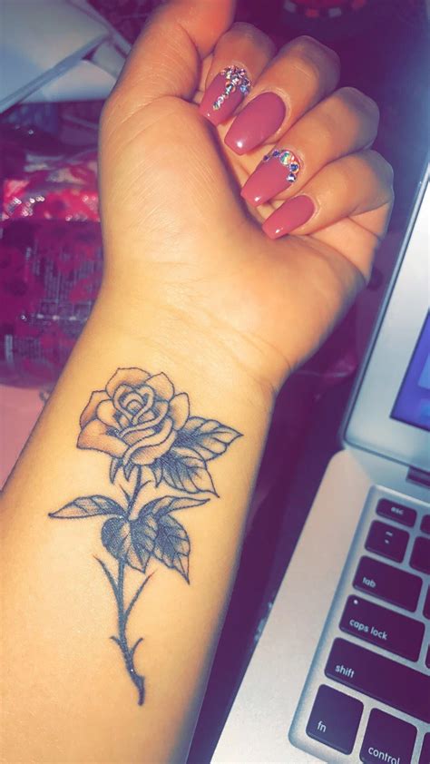 Pin by Evelincsonka on Wrist tatt | Rose tattoos on wrist, Flower wrist tattoos, Wrist tattoos 