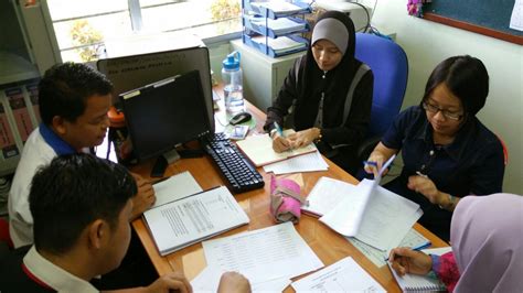 Borang yang ditulis secara bertaip. Cikgu Nurul : Contoh Laporan PLC Teacher Sharing & Jurnal ...