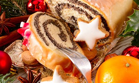 These traditional christmas desserts are essential for the holidays, including yule logs, sugar cookies, fruitcake, and more. Polish Christmas Eve Dinner Recipes / Polish Wigilia ...