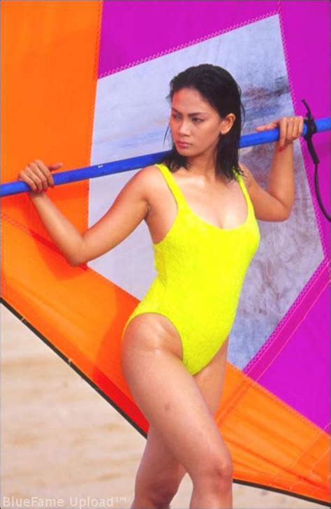 Maybe you would like to learn more about one of these? Kumpulan Foto Jadul Dian Nitami with Yellow Swimsuit ...