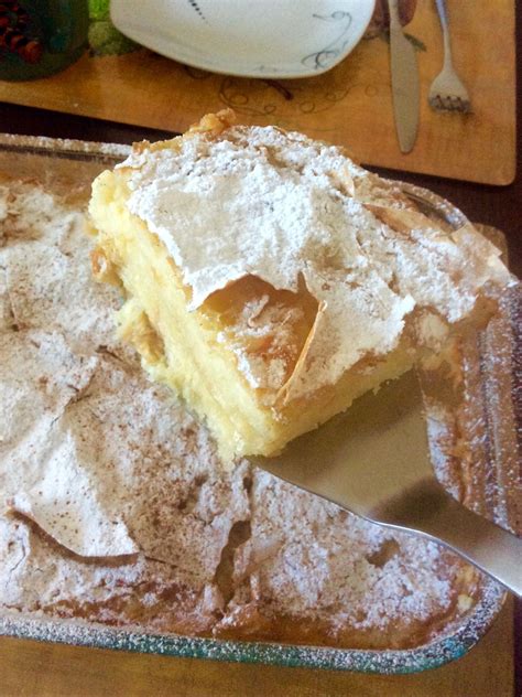 Phyllo dough is one the most versatile pastries around, and phyllo dough dessert recipes are able to live up to that versatility as well. Phyllo Dough Desserts / 12 Phyllo Dough Recipes That Are ...