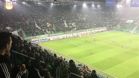 ʁaˈpiːt ˈviːn), commonly known as rapid vienna, is an austrian football club playing in the country's capital city of vienna. SK Rapid Wien mein Verein 🇳🇬⚽️ - YouTube