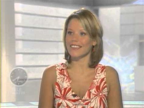 Meilleurs tableaux de laura tenoudji. Laura Tenoudji France 2 - Télématin - 05/08/2004 - YouTube