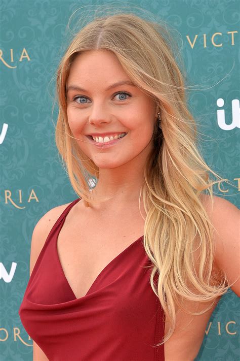 Outlander: Nell Hudson (Laoghaire) | Outlander, Actresses, Outlander casting