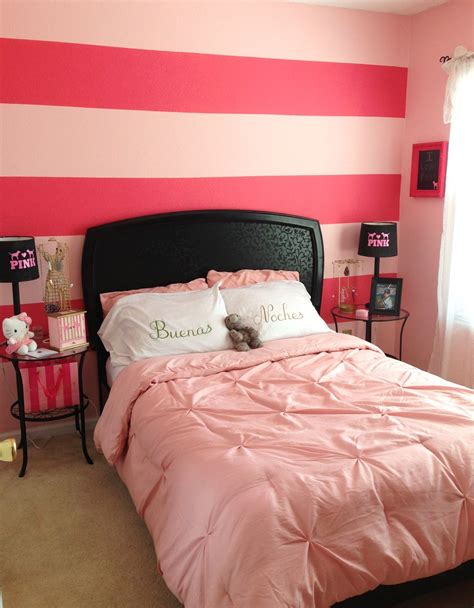 So i hit 10k on instagram and told my followers i would make a full up to date room tour once i did. Craft Room Secrets: Victoria's Secret Pink inspired bedroom