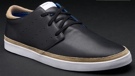 Maybe you would like to learn more about one of these? CARI SEPATU: Adidas Originals Chord Suede