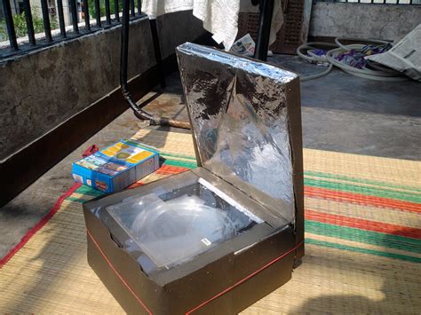 Challenge the team mission is to design and build a solar box cooker, and test it out to see if it works well enough to make s'mores! home made models: home made solar cooker