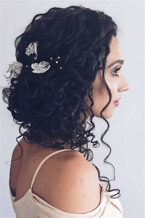 But, because of its uniqueness, coarse, thick, curly hair can be difficult to manage. Stunning Wedding Hairstyles for Naturally Curly Hair ...