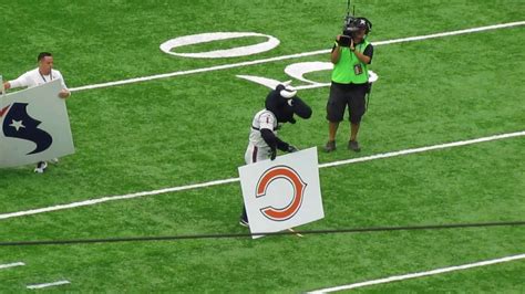 May 31, 2021 · houston's bullpen walked 10 batters and allowed 22 hits in the 14 ⅔ innings it threw against san diego. Houston Texans mascot Toro dropping in from the roof - YouTube