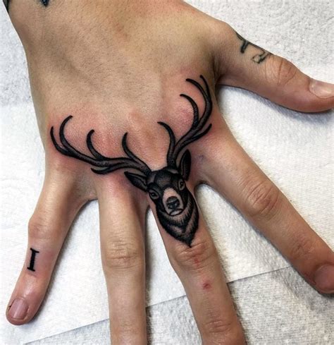 Another key decision you may need to make is which finger you get tattooed. 45 Cute Finger Tattoo Ideas and Designs - Fashion Enzyme