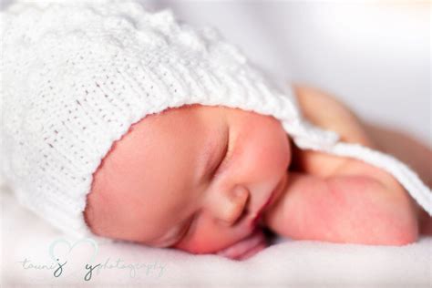 Maybe you would like to learn more about one of these? newborn photographer austin texas in 2020 | Newborn ...