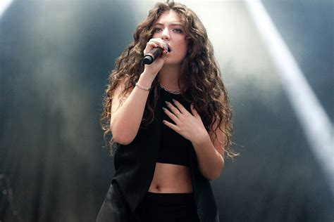 At the age of 13, she was signed to universal music group (umg) and started to write music. Lorde Releases A New Song And It's VERY Different From ...