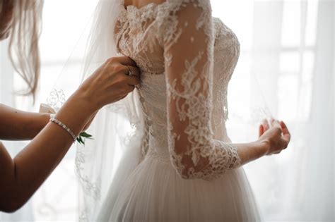 Ein hochzeitskleid mieten oder einkaufen? Miete dein perfektes Brautkleid für deine Hochzeit ...
