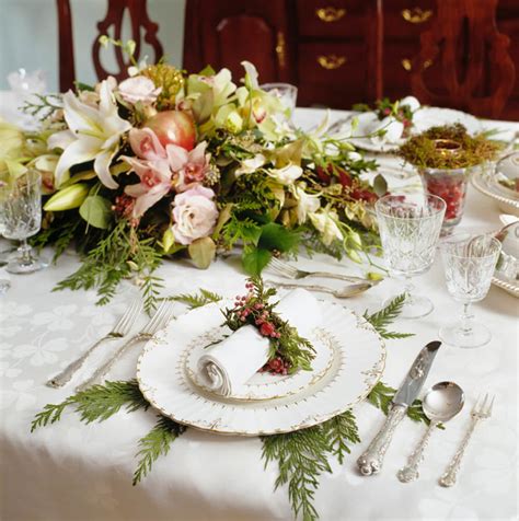 Especially, if you are planning to host a dinner party at your place, you can gather. 33 Extravagant Floral Arrangements for Your Dining Table