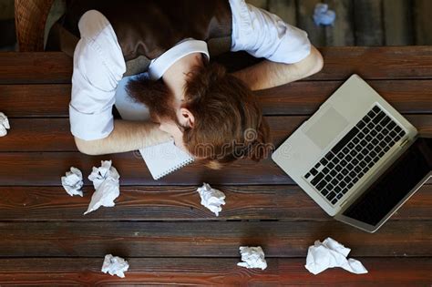 Si vous recherchez un métier manuel et que l'idée de faire du bon pain vous plait. Aucune idées image stock. Image du créativité, métier ...