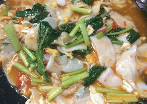 Lihat juga resep sayur gomyang ikan manyung enak lainnya. 8+ Resep Cara Membuat Seblak Ceker, Kuah, Mie, Kering ...