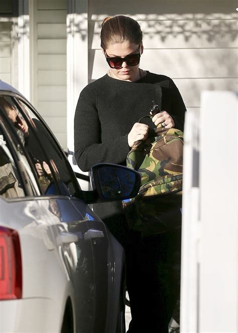 Cancer con artist belle gibson has arrived at the federal court in melbourne again amid claims she has secretly started up a new business. Wedding Belles: Cancer faker shows off sparkly diamond ...