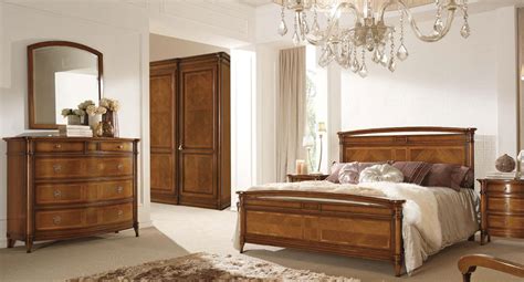Scopri tutti i prodotti della collezione, ordina online o clicca e ritira direttamente in negozio. Camere Ponte Classiche : Camerette a ponte classiche ...