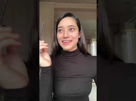 Neelofa's youngest sister ameera khan also known as little miss khan, has apparently disabled her instagram account. Ameera Khan Speaks Kelantanese In Makeup Tutorial Video ...