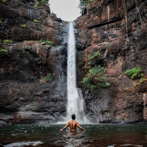 Pelabuhan ratu sukabumi berada di di jl. Tiket Masuk dan lokasi Curug Larangan Sukabumi Jawa Barat ...