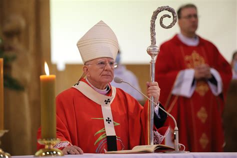 Poinformował, że zamierza napisać list do. Abp Jędraszewski: młodzi polscy chrześcijanie chcą mężnie ...