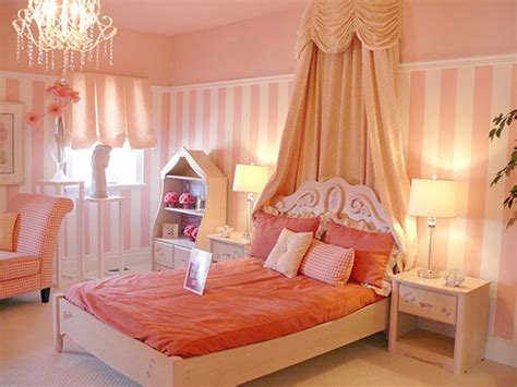 Bedroom design ideas for a teenager need to incorporate the bedroom in with the rest of the living space. Dreamy Bedroom Design Ideas For Girls | InteriorHolic.com