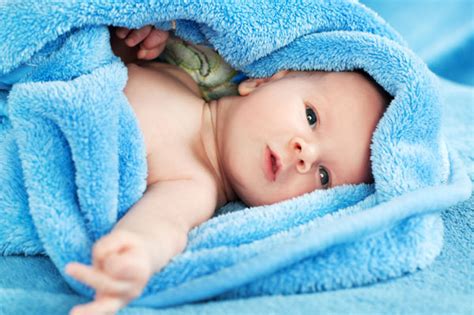 When to give baby their first bath plus, what products to use when bathing a newborn baby yes, before you even begin to bathe baby, get all of your supplies ready and right near the baby. Vernix: Why Delaying Baby's First Bath is Beneficial ...