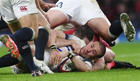 Ambos clubes necesitan sumar una victoria, de modo que los jugadores saldrán a. Imagen del partido entre inglaterra y gales del... | MARCA.com