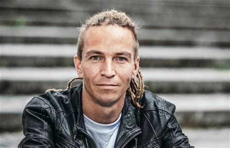 Globe24.cz / čtk menšinová vláda ano a čssd premiéra andreje babiše očividně pozbyla důvěru veřejnosti a sněmovna na to musí jasně a srozumitelně reagovat, řekl při dnešní schůzi dolní komory k návrhu na vyslovení nedůvěry kabinetu předseda pirátů ivan. Chci hudbu platit napřímo a ne nějakým parazitům, říká šéf ...