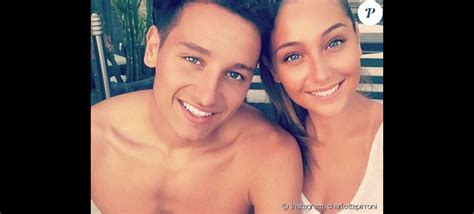 Florian thauvin is een franse aanvaller die in de spits of op de vleugel uit de voeten kan. Florian Thauvin et Charlotte Pirroni posent sur Instagram ...