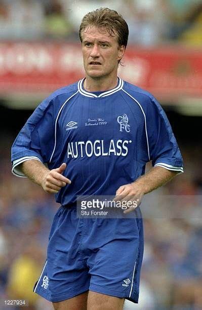 This is chelsea if deschamps used the same formation and tactics as he used for france in world cup '18. Didier Deschamps of Chelsea in action during the Dennis ...