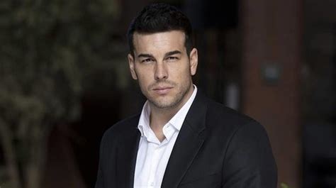 Como ya todos sabréis, uno de nuestros actores más conocidos ha tenido un desnudo frontal en la nueva serie de movistar+, lo analizamos y os contamos el por. Mario Casas, al desnudo en «Instinto»: «Hay escenas de ...