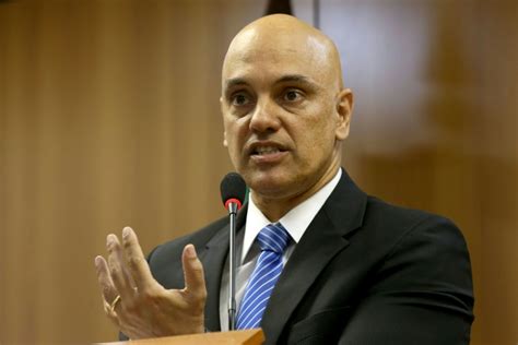 Moraes diz que voto impresso não contribui para a democracia. Ministro Alexandre de Moraes tem perfil ideal para o STF ...